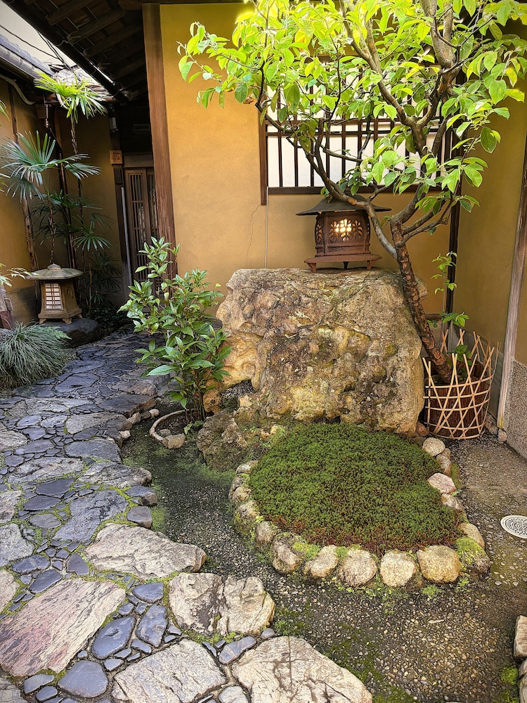 Toshiharu Ryokan 46/50
