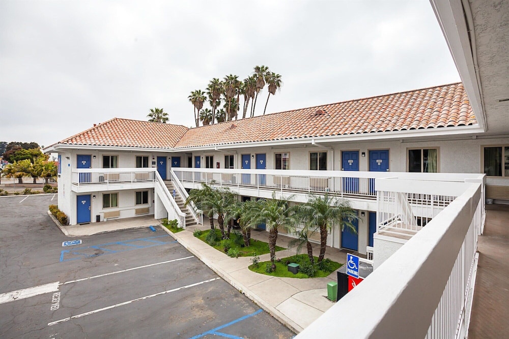 Motel6 Ventura, CA - Downtown