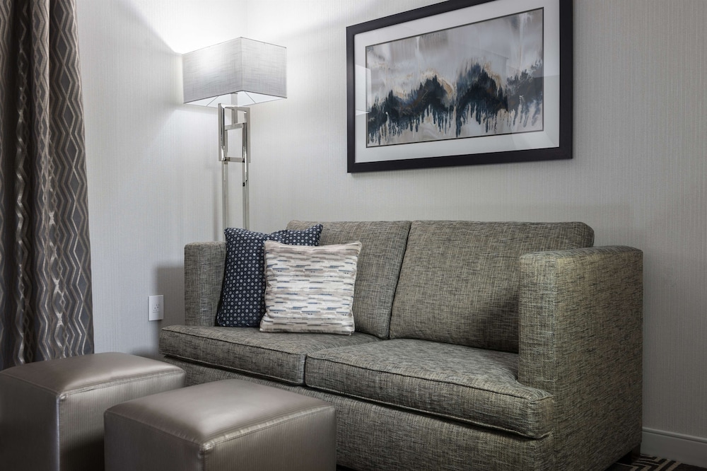 Hampton Inn And Suites Worcester Ma 40/65