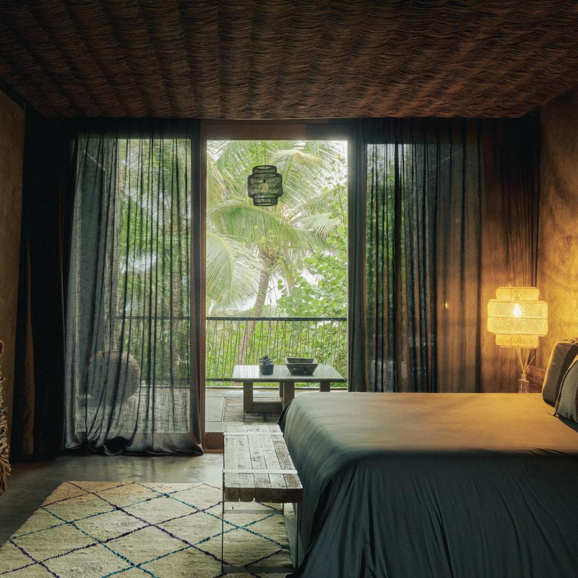 Suite, King Bed, Ocean Front
