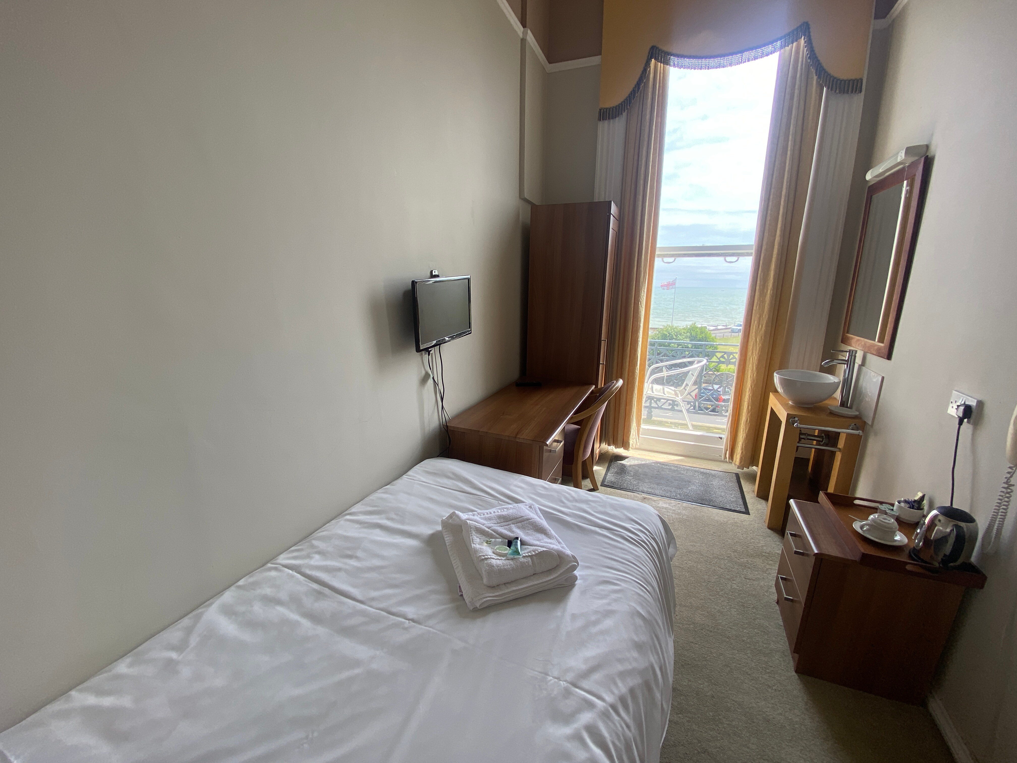 OYO Oban Hotel 9/24