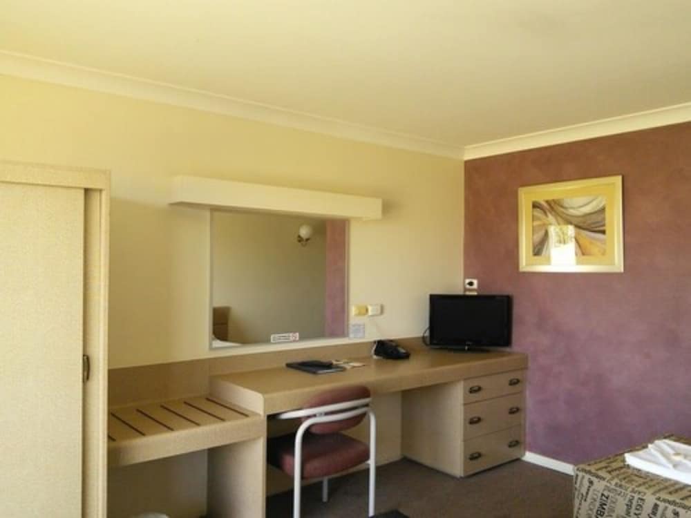 Hampton Villa Motel (ex.Comfort Inn Rockhampton) 60/71