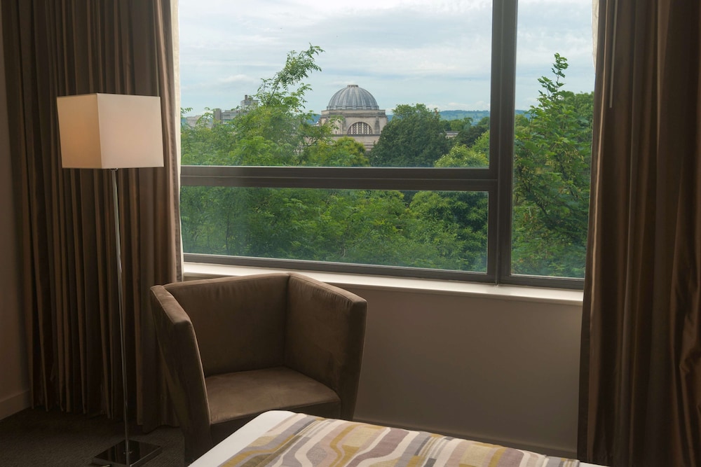 PARK PLAZA CARDIFF 36/60