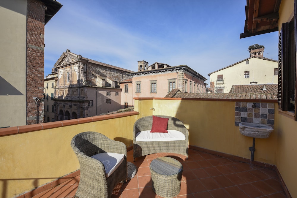 Hotel Noblesse 32/39
