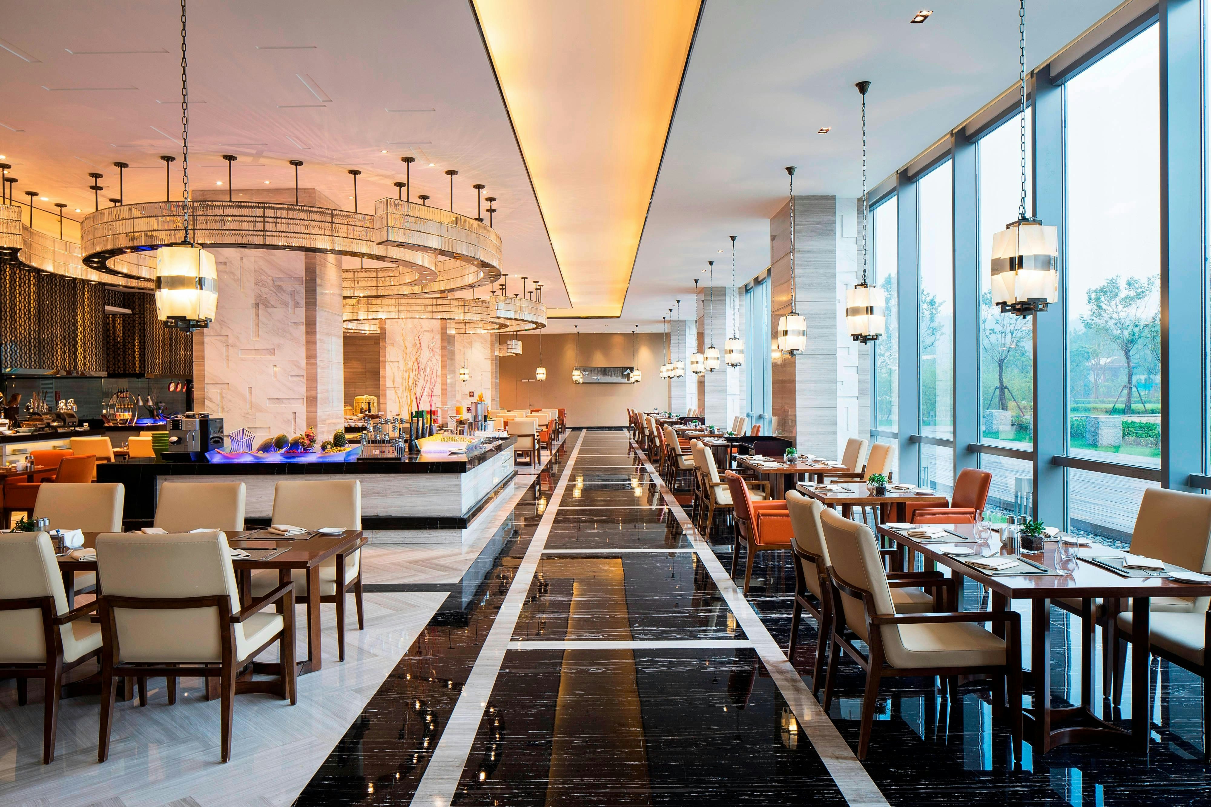 Sheraton Langfang Chaobai River Hotel 35/42