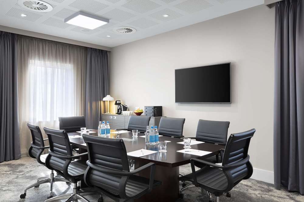 Hampton By Hilton Bristol Airport 46/46