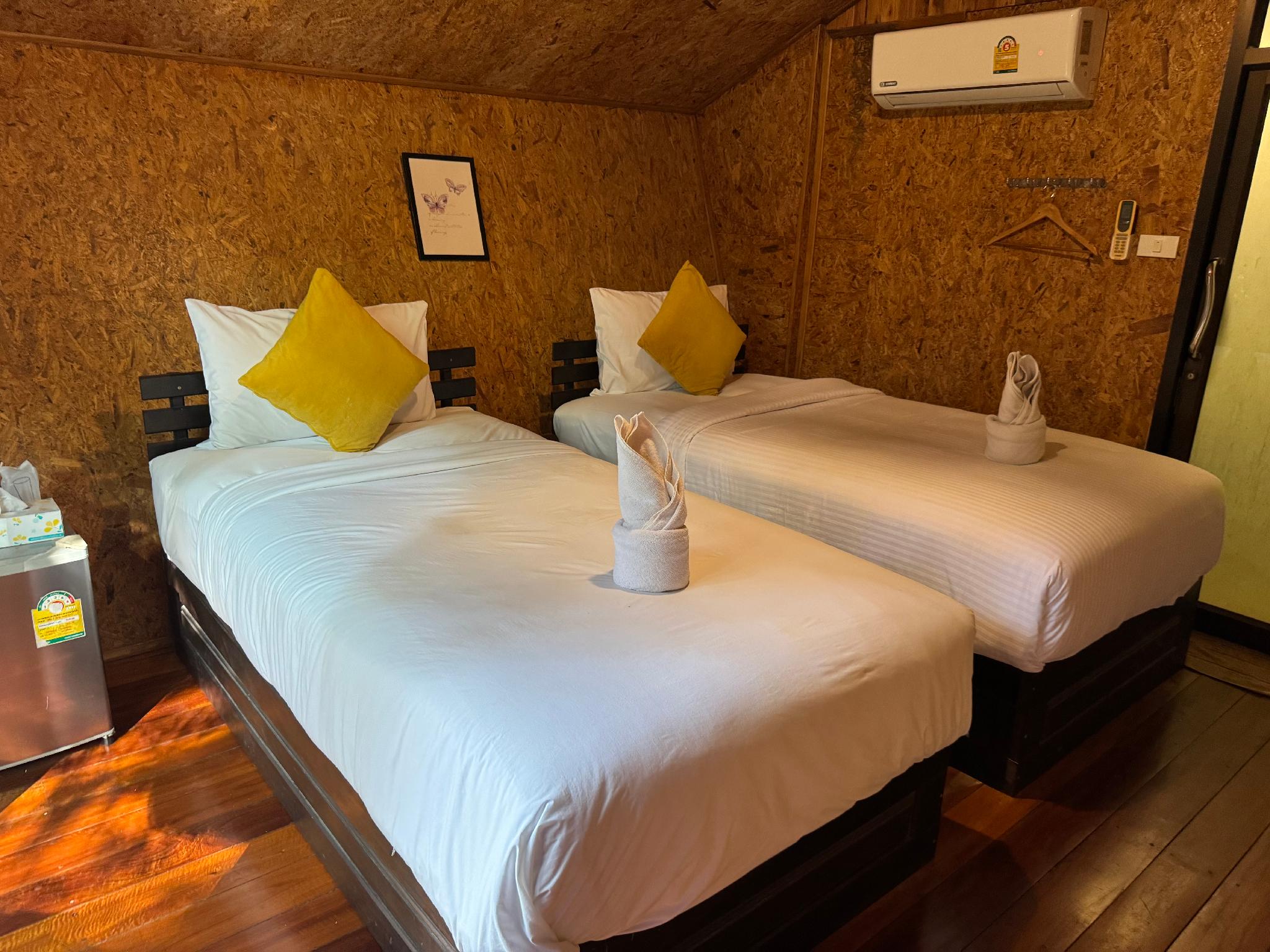 Semi Room, Star, 2 Semi Double Beds