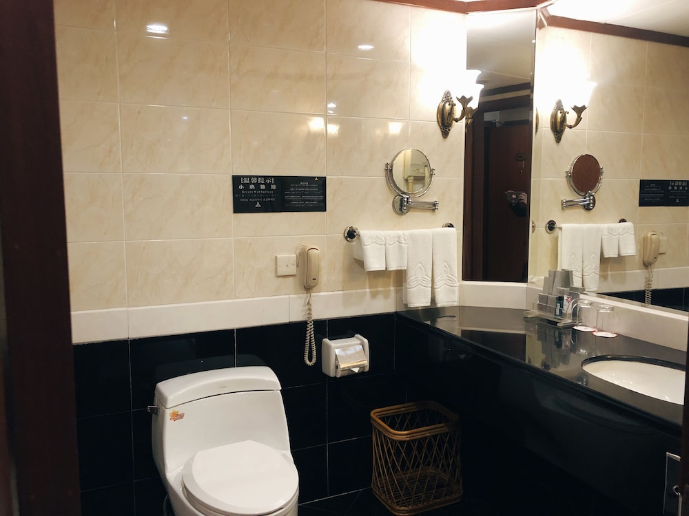 Gladden Hotel Fenggang 22/22