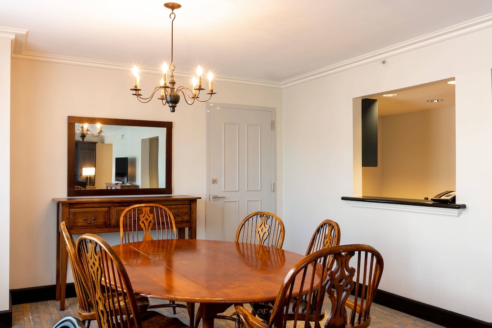 Williamsburg Lodge 30/39