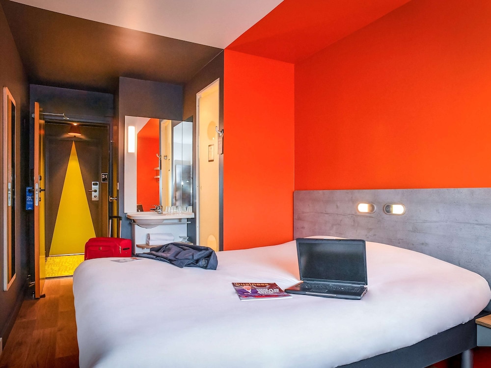 IBIS BUDGET COUTANCES 42/65