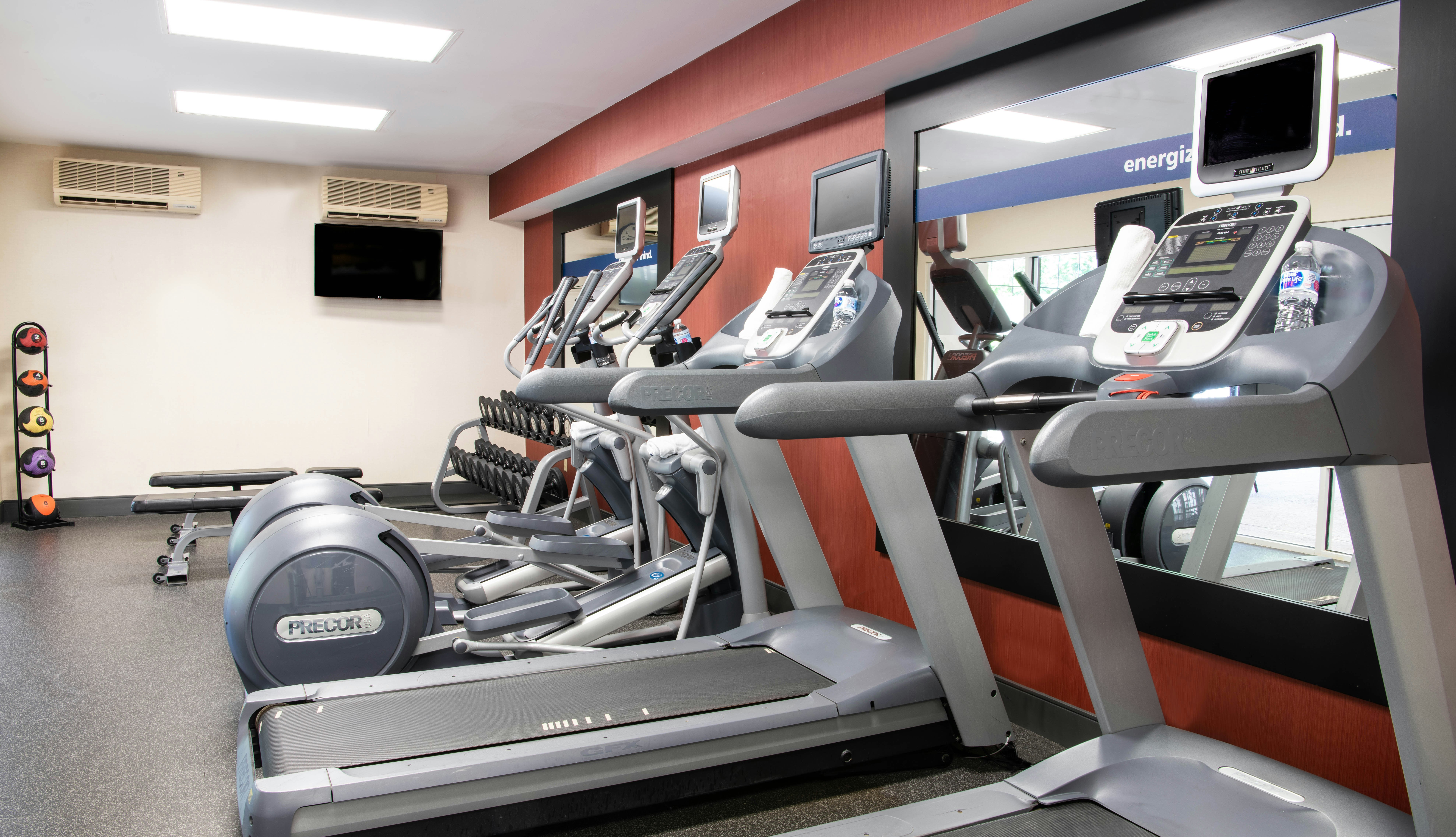 Hampton Inn and Suites Rochester/Victor 25/60
