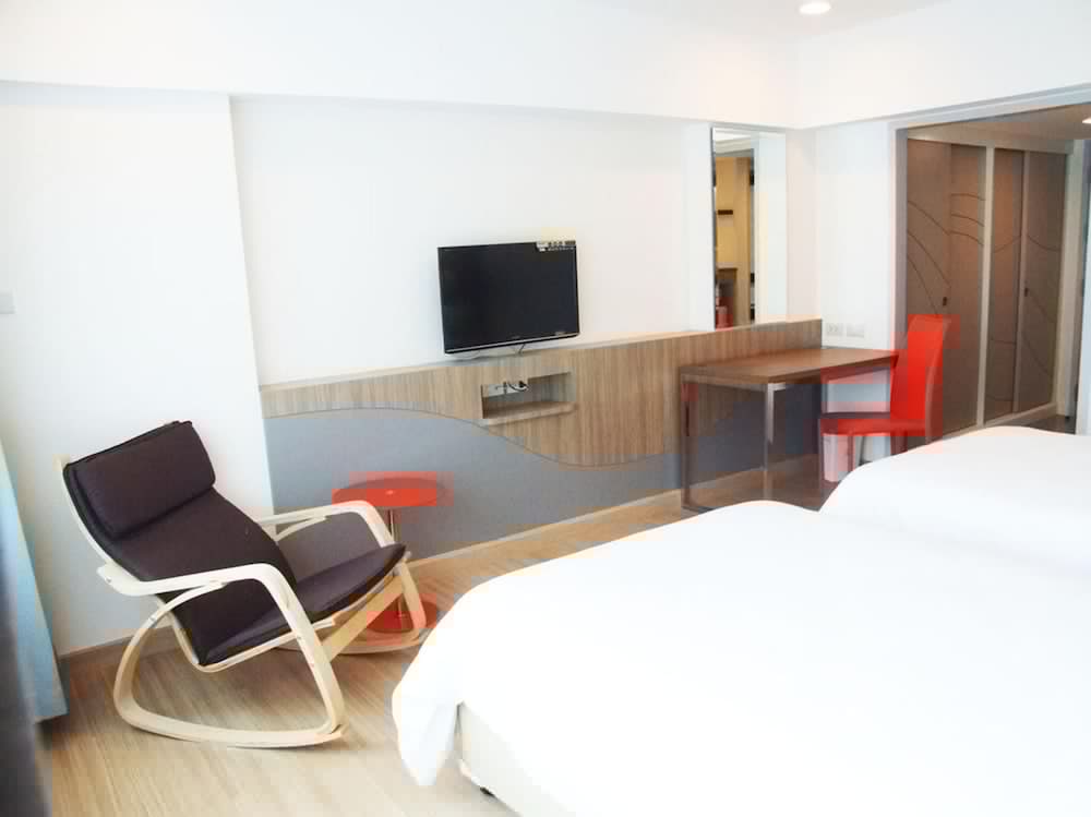 Grand Tower Inn Sathorn 15/49