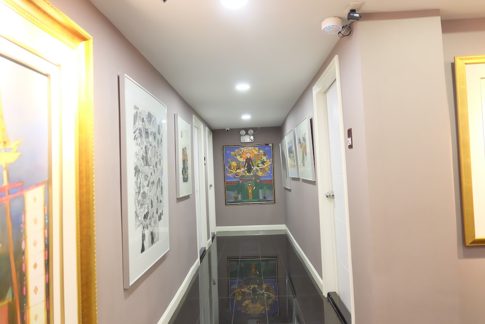 Aree Art Residence 30/37