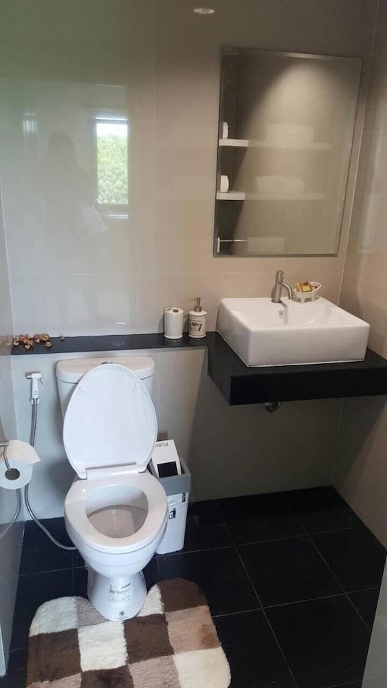 JK Living Hotel and Service Apartment 19/67