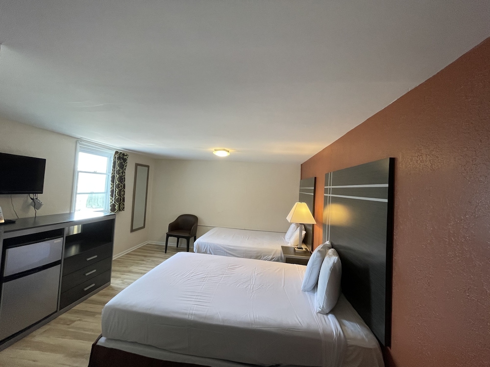 Wildwood Inn, a Travelodge by Wyndham 23/64