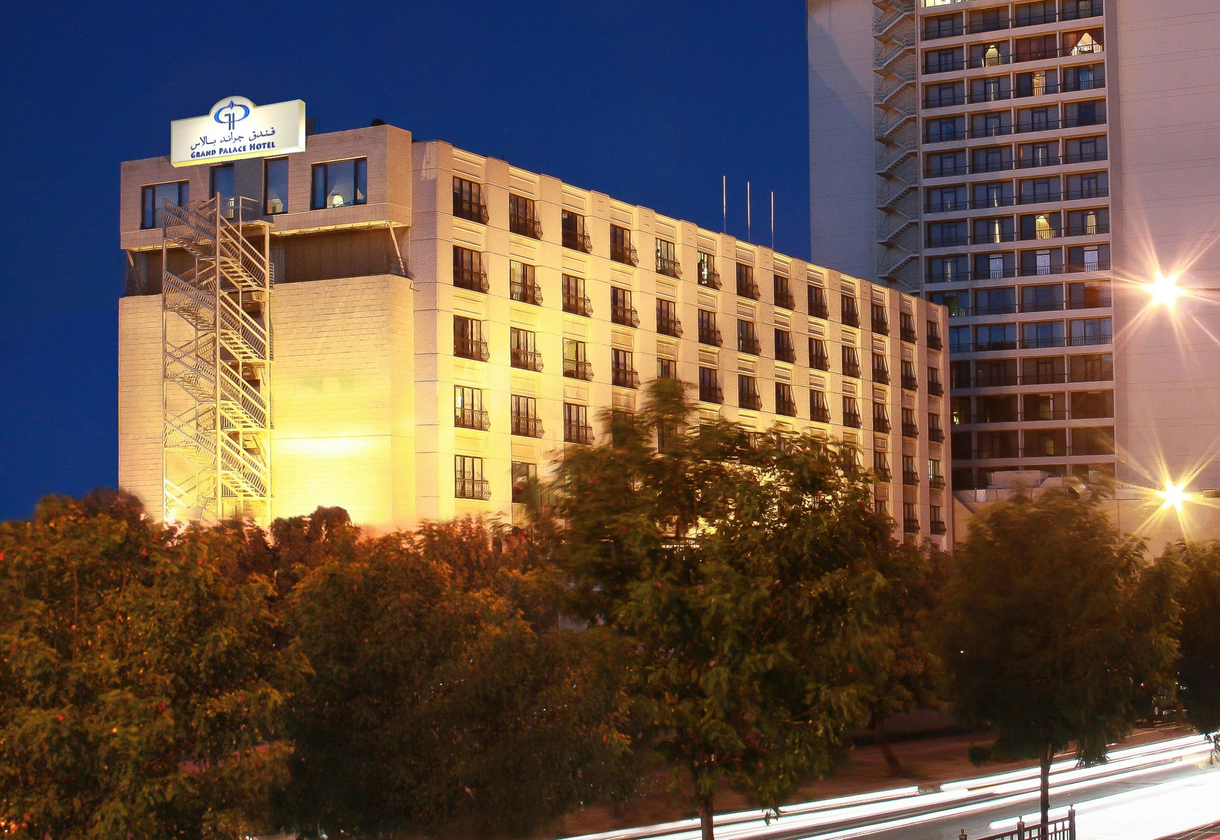 Grand Palace Hotel 1/12