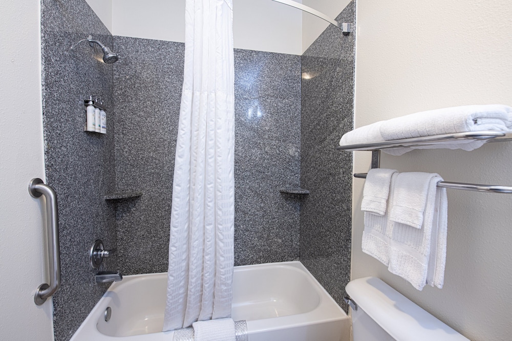 Candlewood Suites New Iberia 28/55