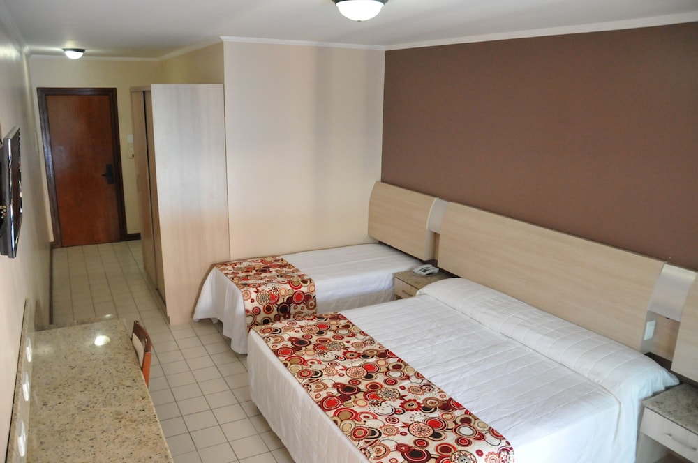 Sueds Plaza Hotel 13/56