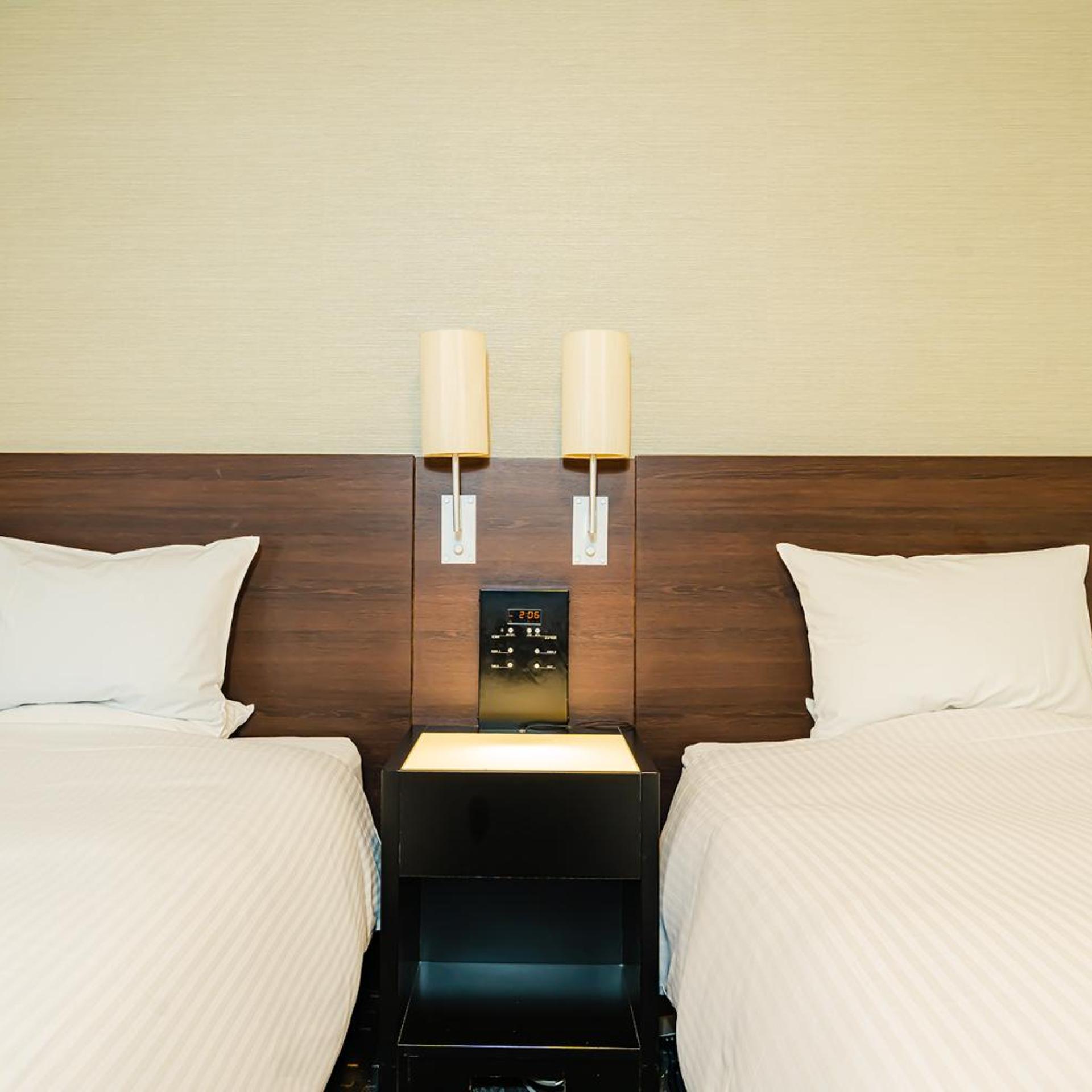 Kanda Station Hotel 8/19