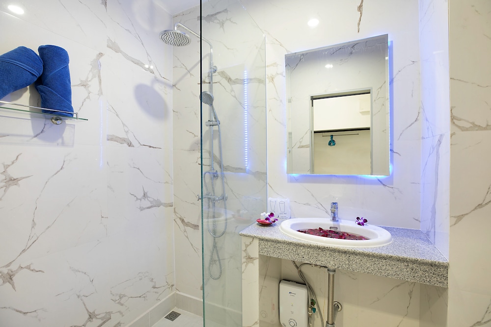 Colorize Boutique Hotel 43/49