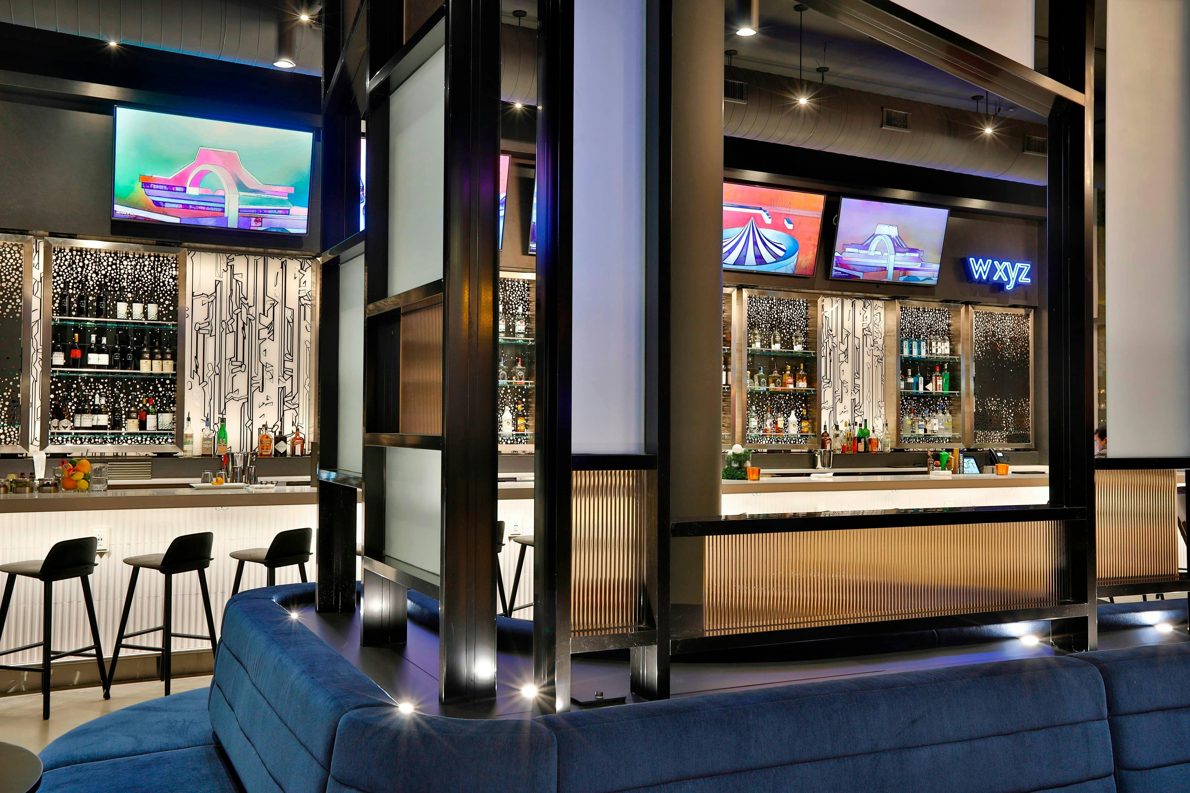 Aloft Chicago Mag Mile 33/47