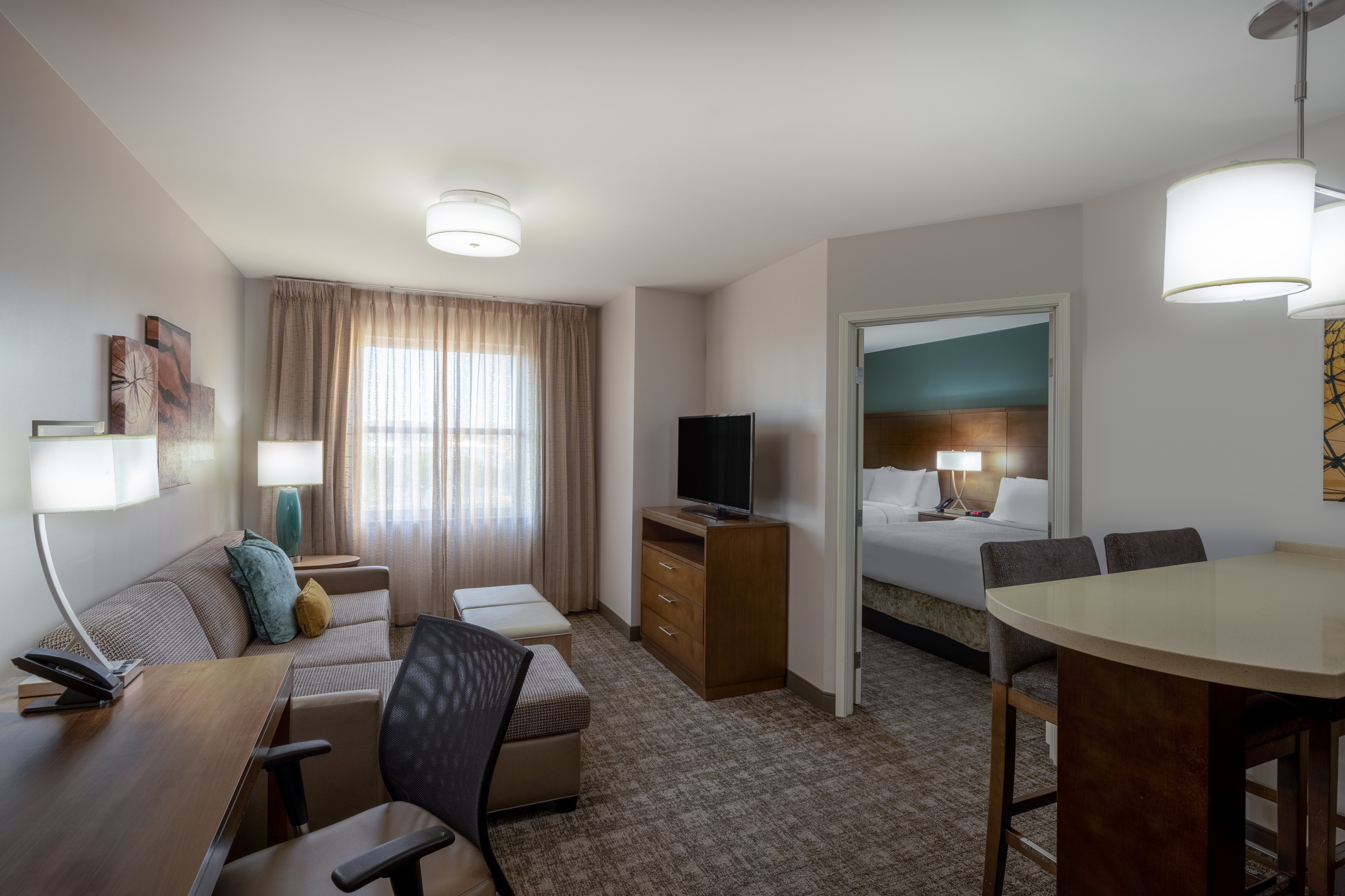Staybridge Suites Phoenix East Gilbert 40/67
