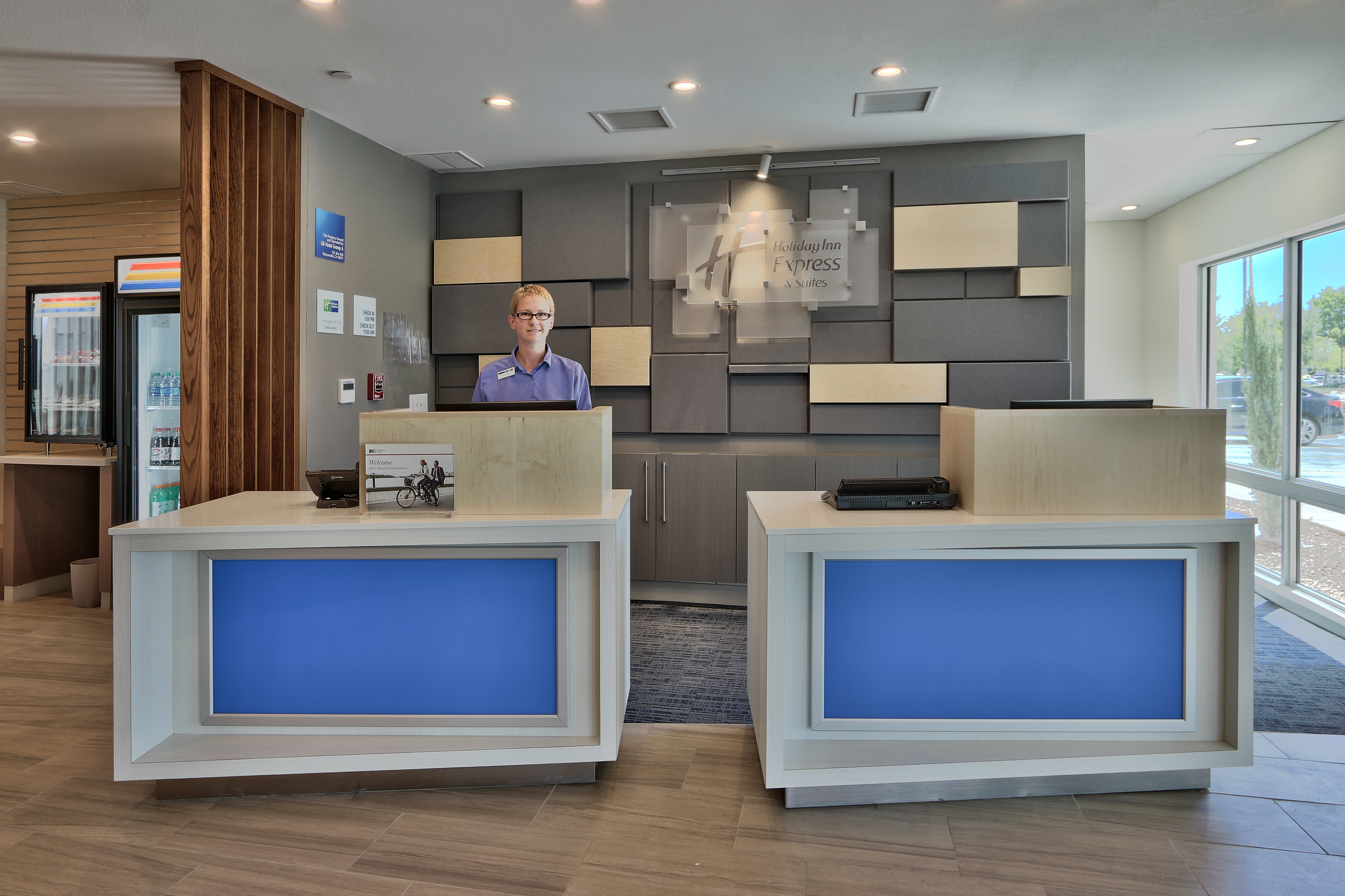 Holiday Inn Express & Suites Roswell 7/68