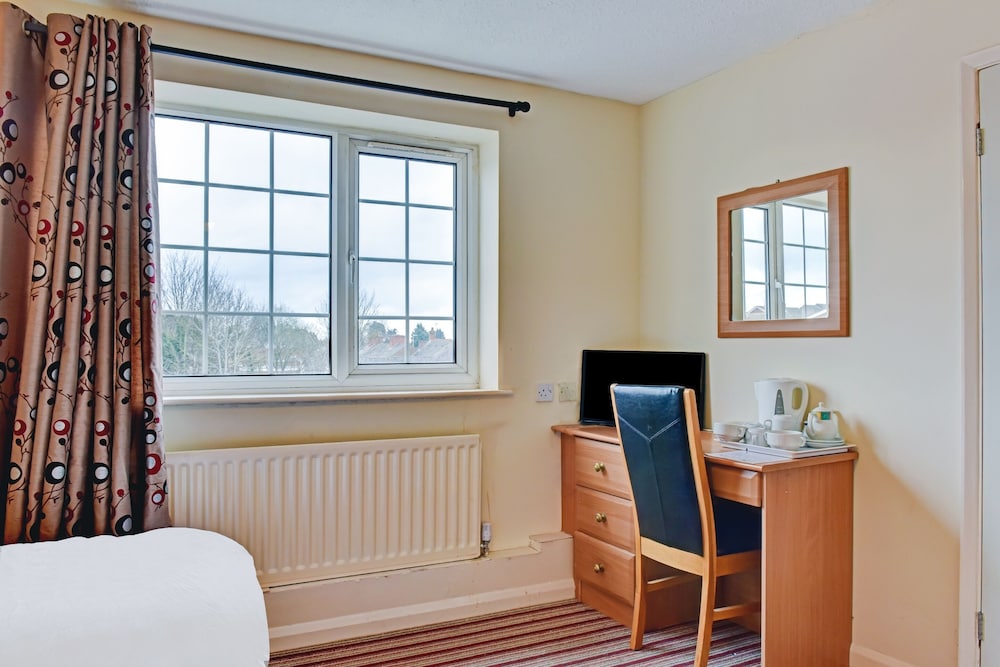 OYO Shilton Inn 40/46