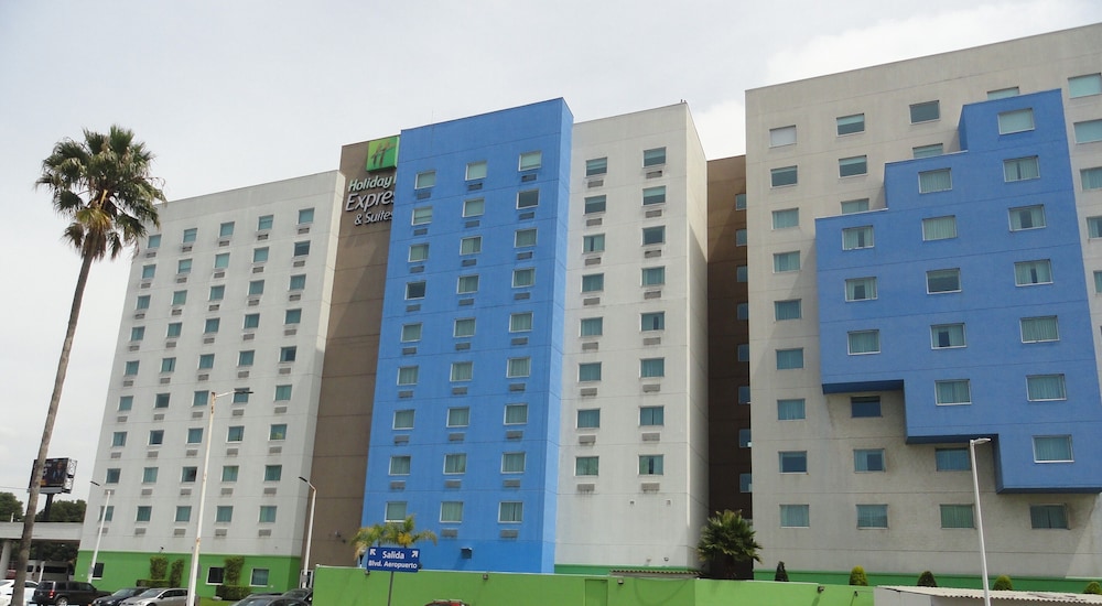 Holiday Inn Express Hotel and Suites Toluca Zona Aeropuerto 4/72