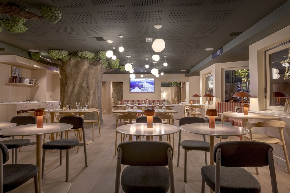 Lykke Hotel 76/84