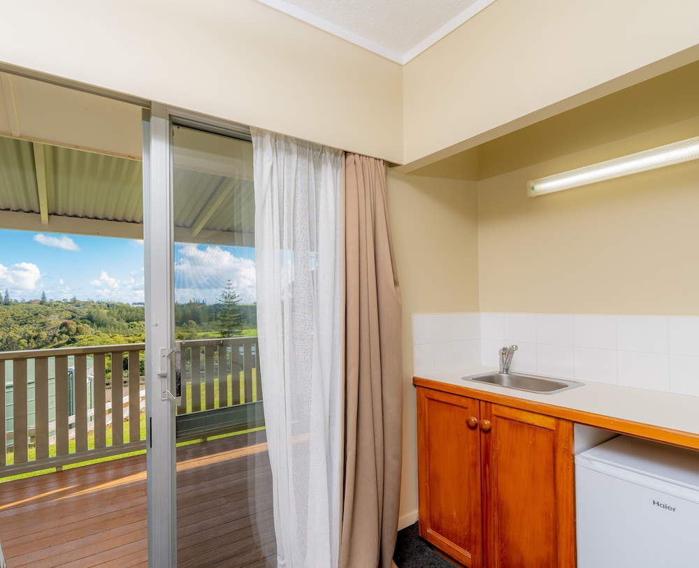 South Pacific Resort Hotel 50/50