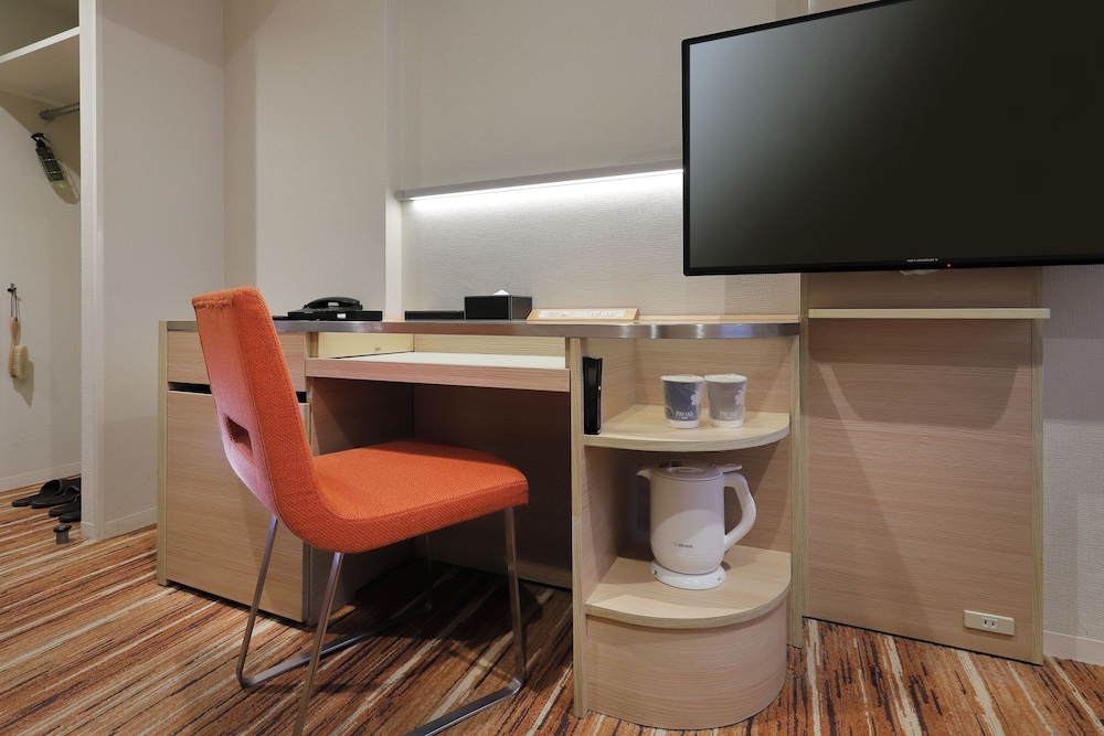 Keio Presso Inn Akasaka 62/70