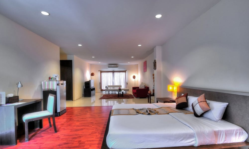 Gazebo Resort Pattaya 38/90