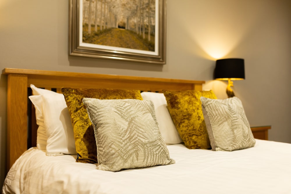 Rufford Arms Hotel 28/74