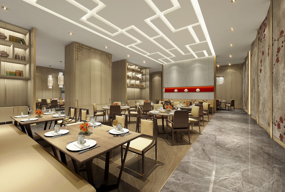 HOLIDAY INN NANJING HARBOUR 66/76