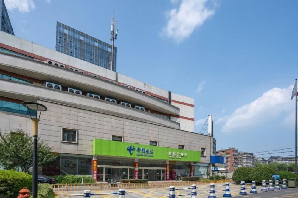 GRAND NEW CENTURY HOTEL FUYANG 2/34
