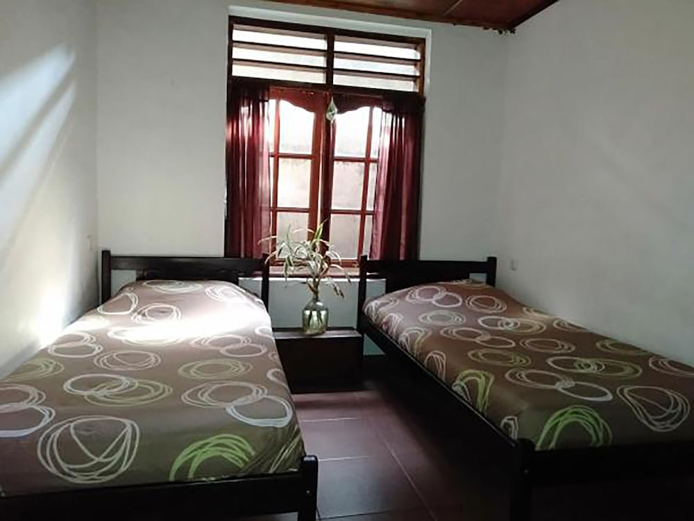 Bagus Bay Guest House 11/53