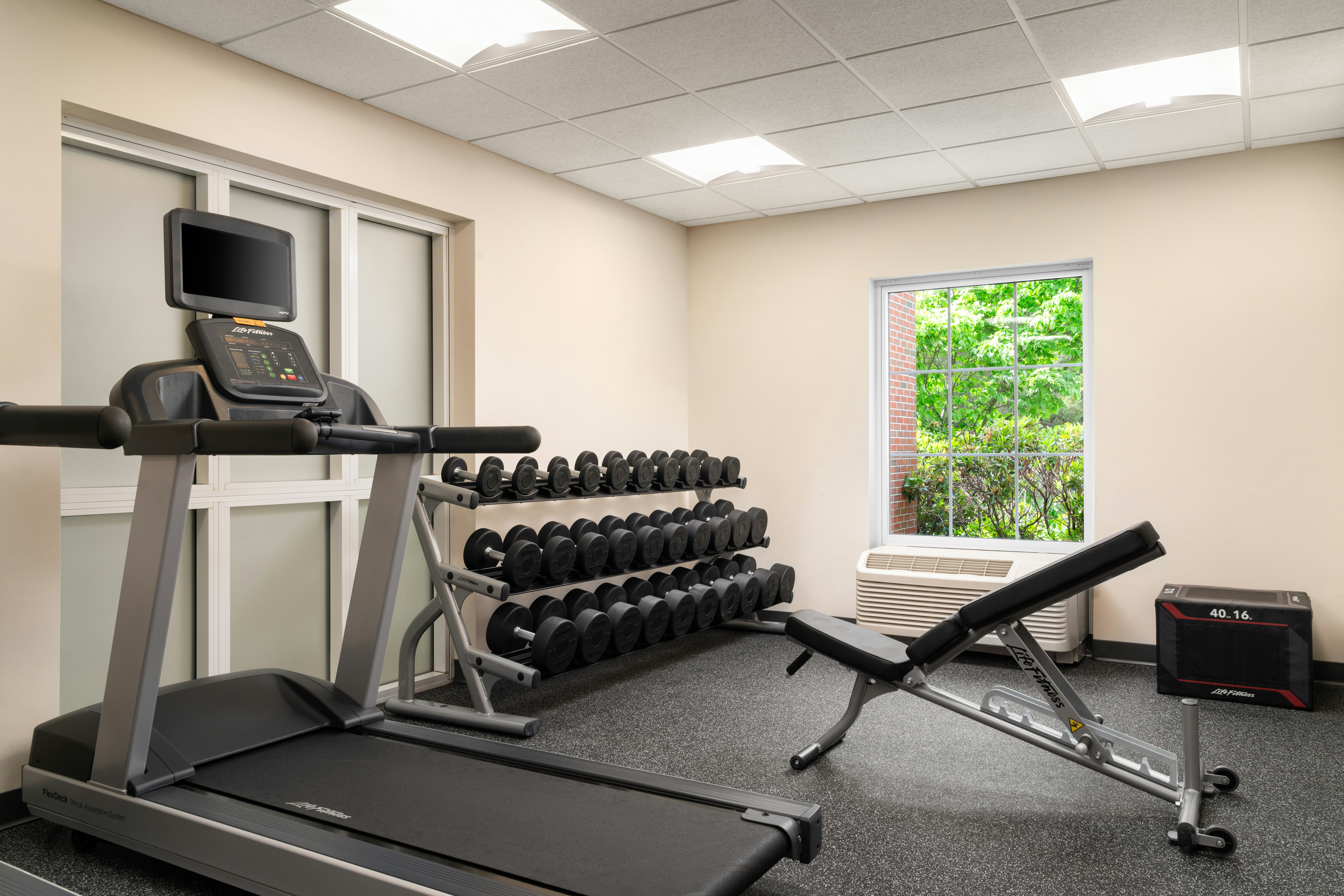 Hampton Inn Suites By Hilton Newport Middletown 12/27