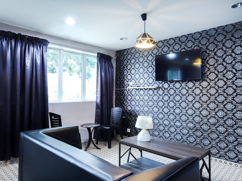 OYO 1231 Ar Rayyan Boutique Hotel 24/24
