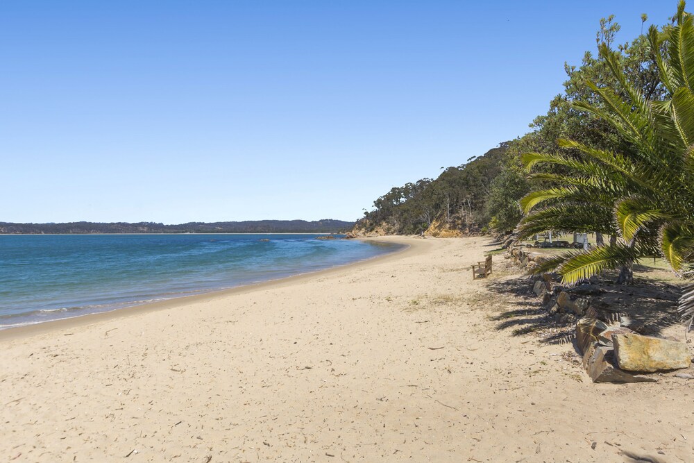 Eden Beachfront Holiday Park 45/50