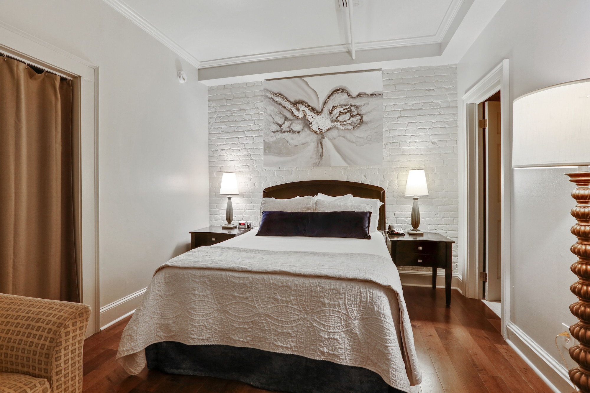 STANDARD, KING BED