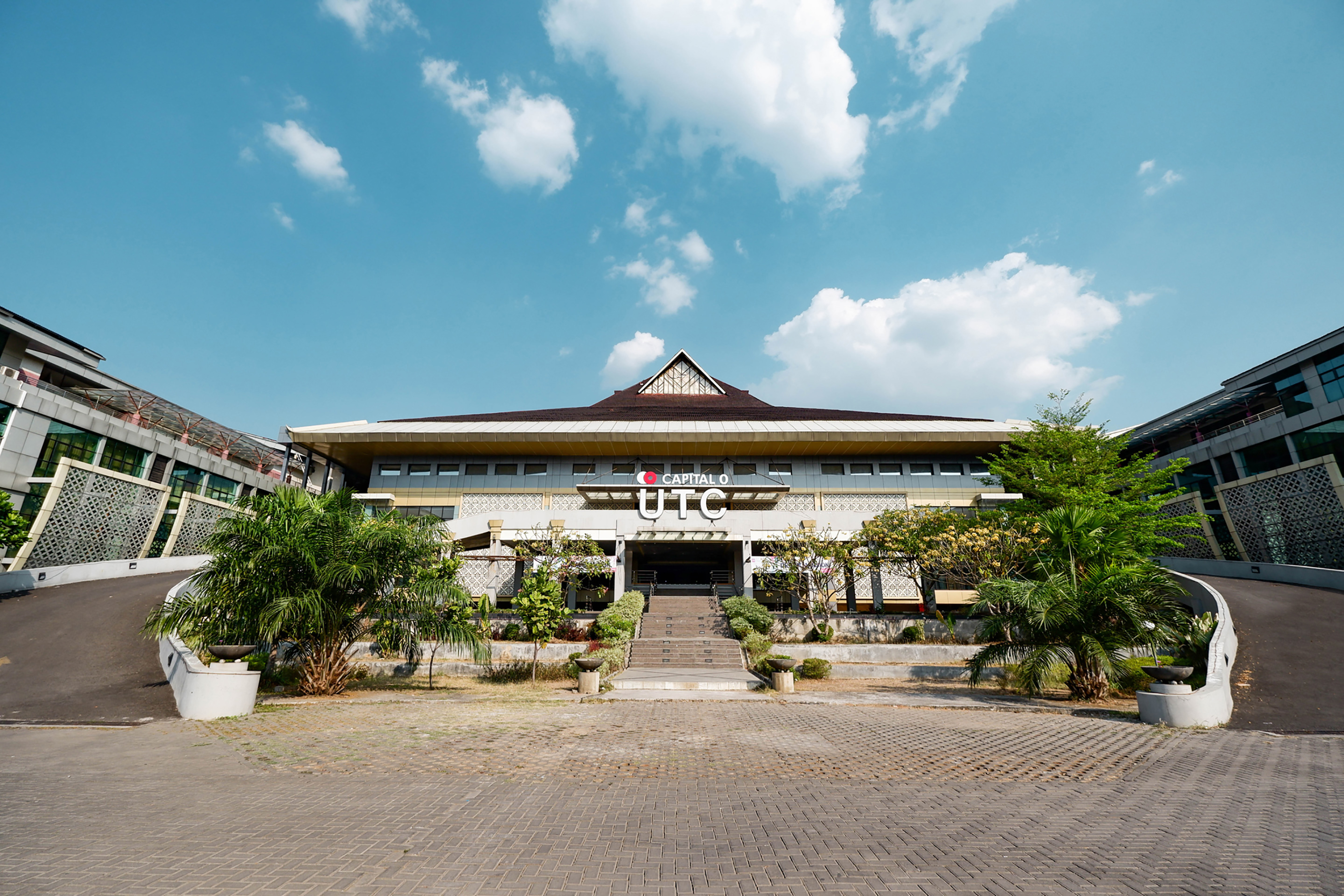 Hotel Utc Semarang 2/51