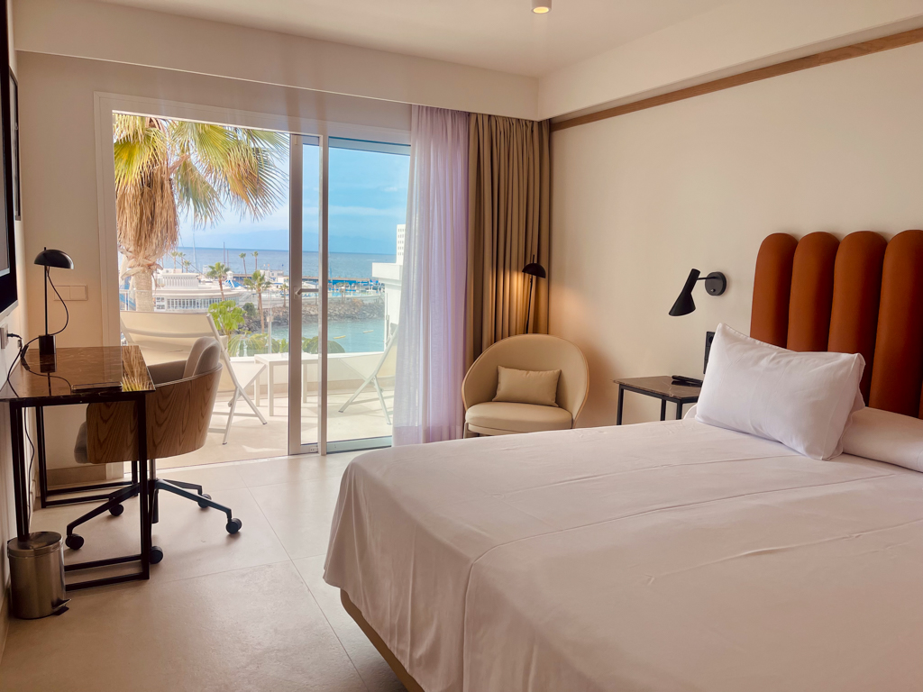 Premium, Double or Twin Bed