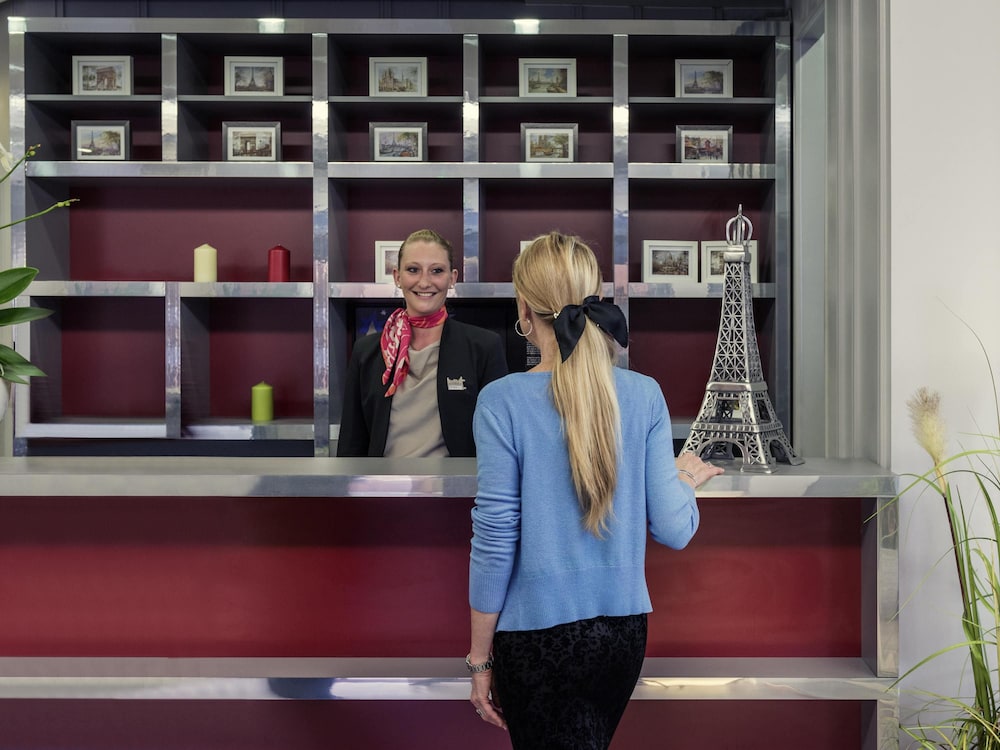 MERCURE CERGY PONTOISE CENTRE 6/70
