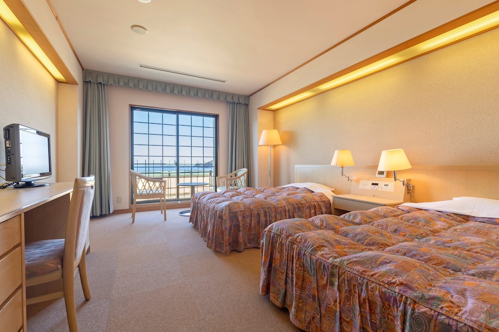 Hotel Riviera Shishikui 8/33