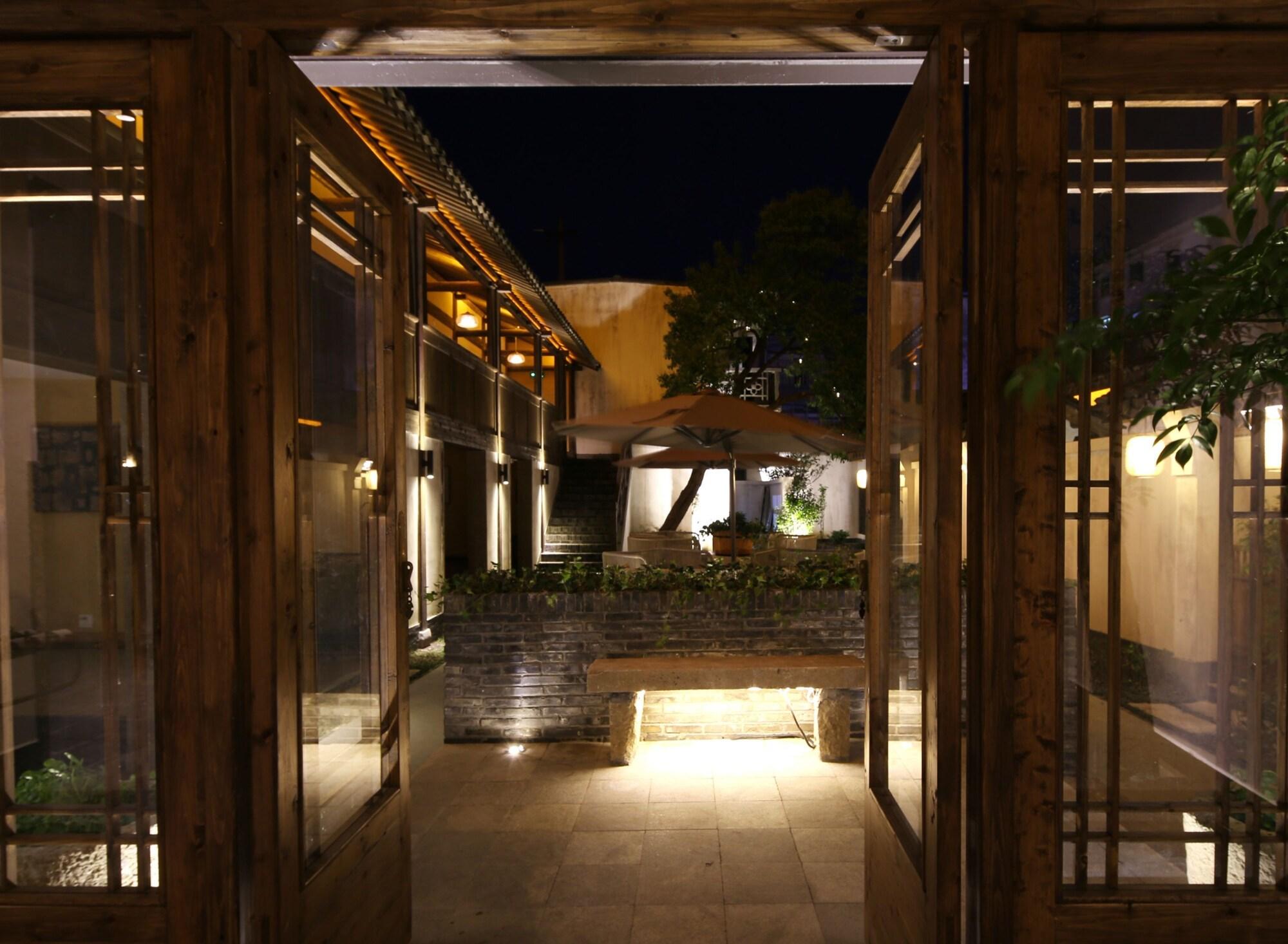 Tongxiang Wuzhen Yuexiang Inn 42/50