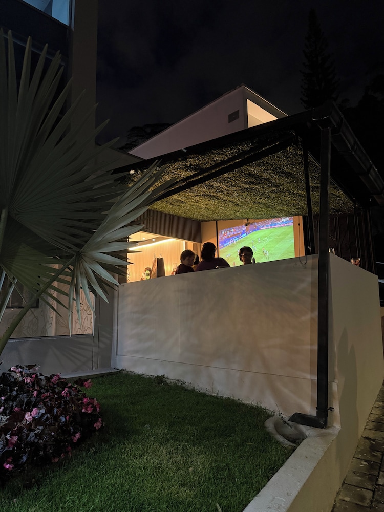 Hotel Greenview Medellin 10/42