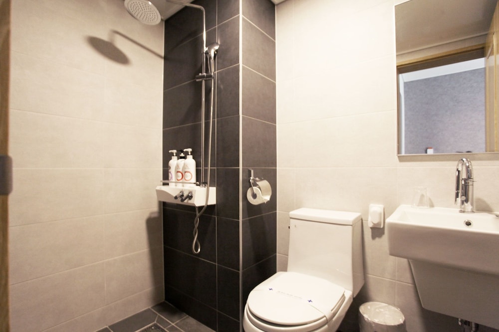Jeju Slim Hotel 12/61
