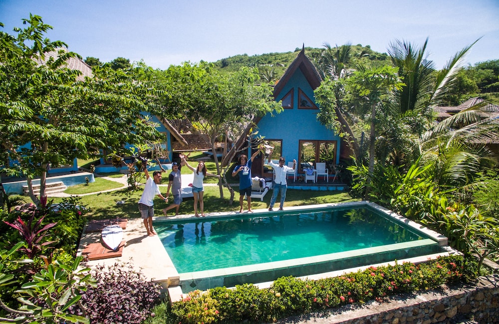 Blue Monkey Villas 32/34