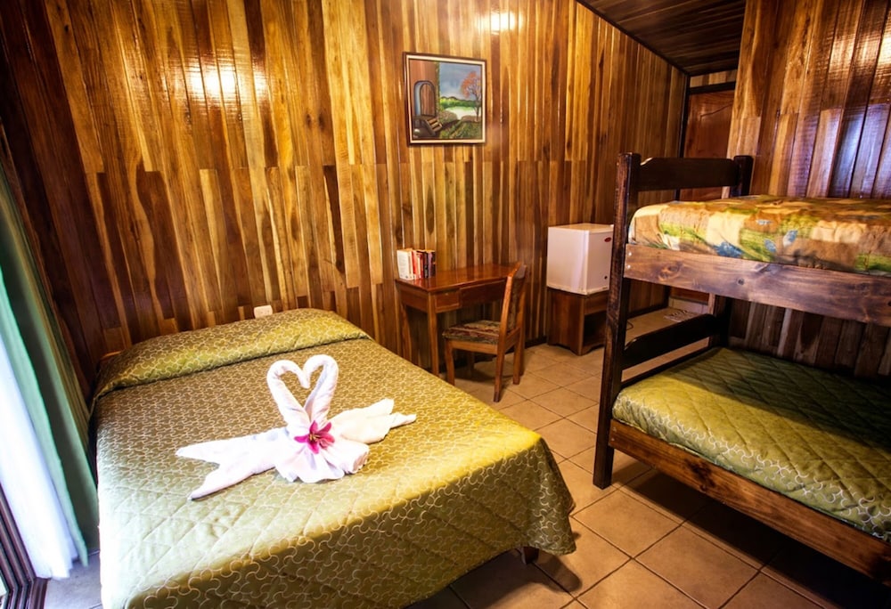 Mar Inn Bed and Breakfas 36/67